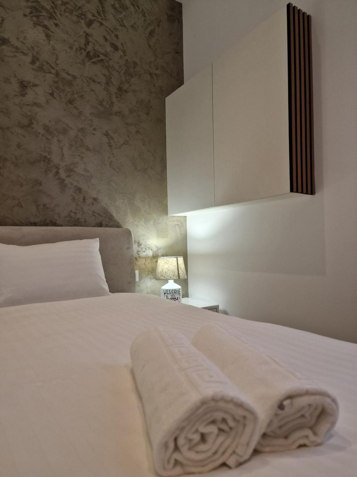 Rokebea Luxury Apartment Брашов Екстериор снимка