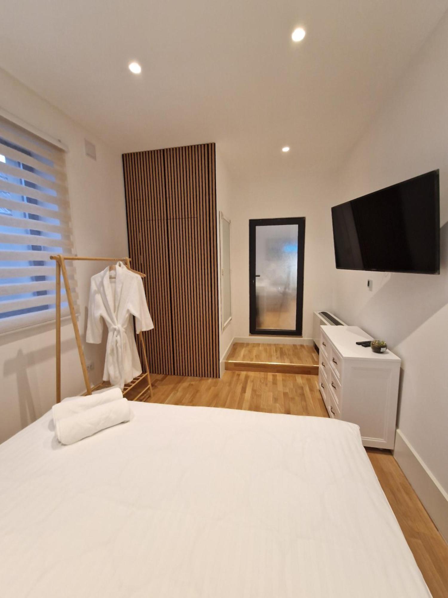 Rokebea Luxury Apartment Брашов Екстериор снимка
